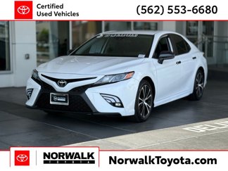 Used 2019 Toyota Camry SE image 1