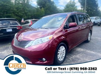 Used 2012 Toyota Sienna XLE image 1