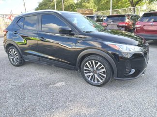 Used 2021 Nissan Kicks SV image 1