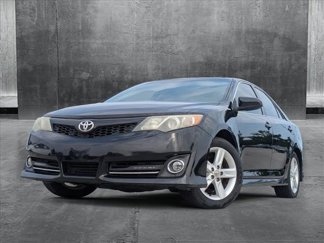 Used 2013 Toyota Camry SE w/ Convenience Pkg image 1