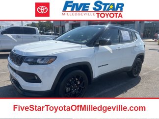 Used 2024 Jeep Compass Latitude w/ Convenience Group video 1