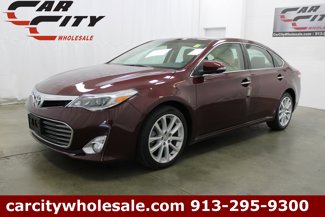 Used 2014 Toyota Avalon Limited image 1