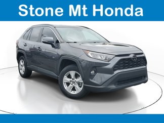 Used 2021 Toyota RAV4 XLE video 1