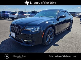 Used 2022 Chrysler 300 Touring L video 1