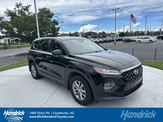 Used 2019 Hyundai Santa Fe SE image 1