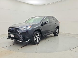 Used 2021 Toyota RAV4 SE image 1