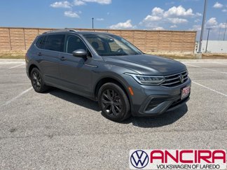 Used 2023 Volkswagen Tiguan SE w/ Panoramic Sunroof Package image 1
