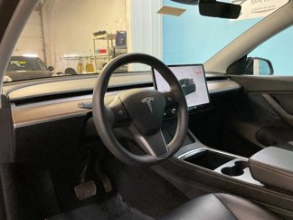 Used 2022 Tesla Model Y Long Range image 1