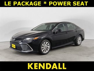 Used 2021 Toyota Camry LE image 1