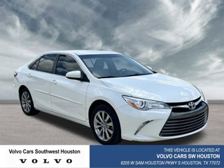 Used 2017 Toyota Camry XLE image 1