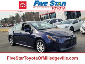 Used 2022 Toyota Corolla LE image 1