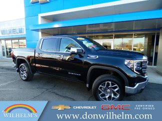 Used 2022 GMC Sierra 1500 SLT image 1