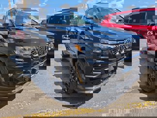 New 2025 Jeep Compass Latitude image 1