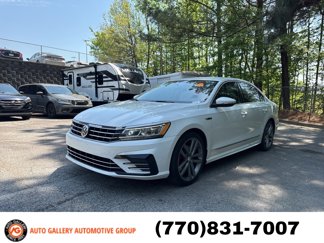 Used 2017 Volkswagen Passat 1.8T R-Line w/ R-Line Lighting Package image 1