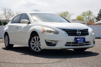 Used 2014 Nissan Altima 2.5 S image 1