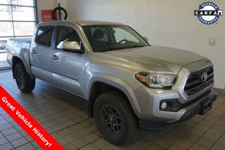 Used 2017 Toyota Tacoma SR5 image 1