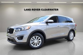 Used 2018 Kia Sorento LX image 1