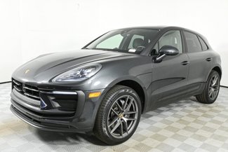 New 2025 Porsche Macan image 1