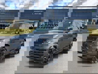 New 2025 Land Rover Range Rover SE image 1
