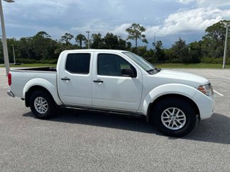Used 2019 Nissan Frontier SV image 1