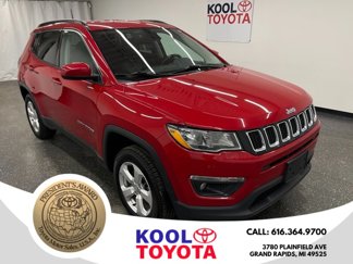 Used 2018 Jeep Compass Latitude w/ Cold Weather Group image 1