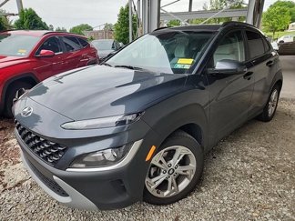 Certified 2022 Hyundai Kona SEL w/ Cargo Package image 1