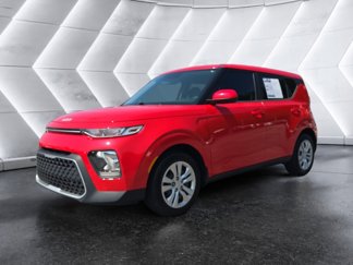 Used 2022 Kia Soul LX image 1