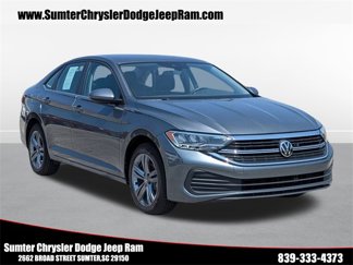 Used 2024 Volkswagen Jetta SE image 1