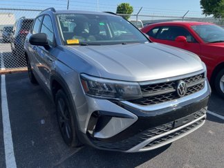 Used 2022 Volkswagen Taos S w/ IQ Drive S Package image 1