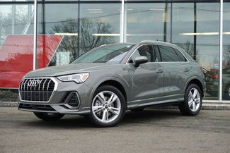 Certified 2024 Audi Q3 2.0T Premium Plus image 1