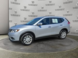 Used 2015 Nissan Rogue S image 1
