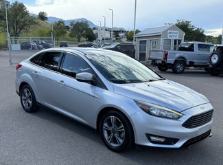 Used 2018 Ford Focus SE w/ SE Appearance Package image 1