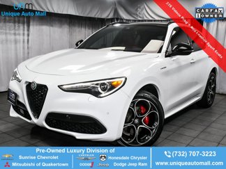Used 2023 Alfa Romeo Stelvio Veloce image 1