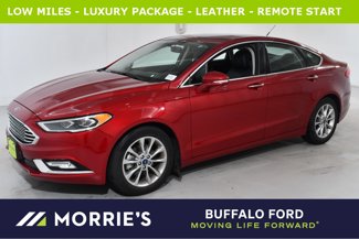 Used 2017 Ford Fusion SE image 1