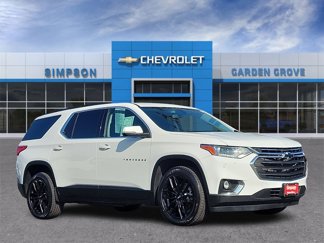 Used 2021 Chevrolet Traverse LT image 1