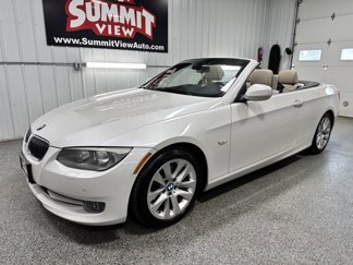 Used 2011 BMW 328i Convertible image 1