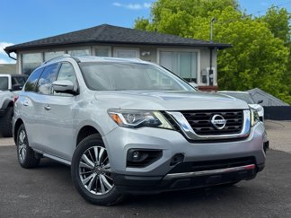 Used 2019 Nissan Pathfinder SL image 1