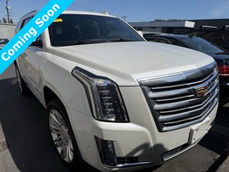 Used 2017 Cadillac Escalade Platinum image 1