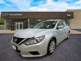 Used 2017 Nissan Altima 2.5 S w/ Power Driver Seat Package image 1