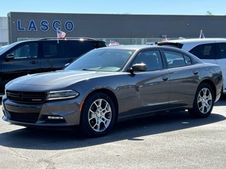 Used 2015 Dodge Charger SXT image 1
