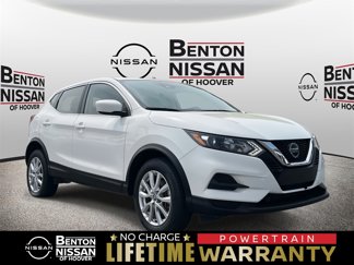 Used 2021 Nissan Rogue Sport S image 1