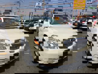 Used 2009 Buick Lucerne CXL image 1