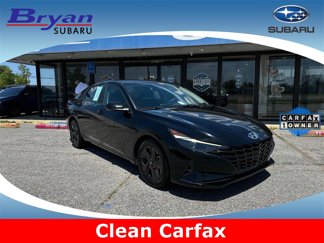 Used 2022 Hyundai Elantra SEL image 1