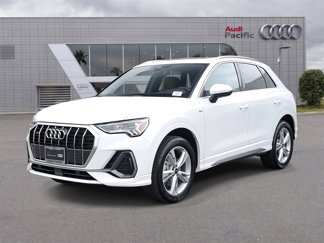 Certified 2024 Audi Q3 2.0T Premium Plus w/ Premium Plus Package image 1