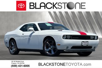Used 2014 Dodge Challenger SXT image 1