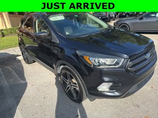 Used 2019 Ford Escape SEL image 1