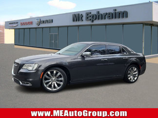 Used 2019 Chrysler 300 Limited image 1