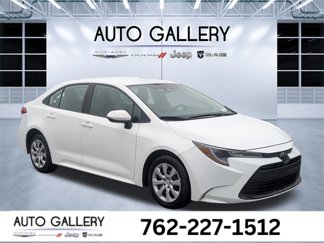 Used 2023 Toyota Corolla LE image 1