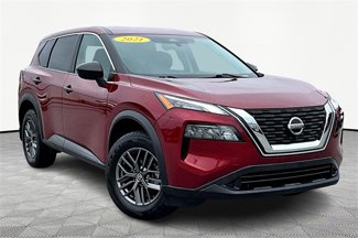 Used 2021 Nissan Rogue S image 1