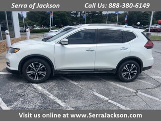 Used 2017 Nissan Rogue SL image 1